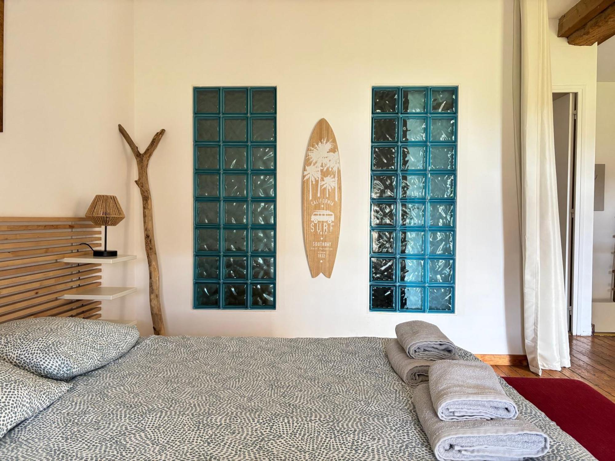 Les Douves Duplex 5 Personnes Lumineux Avec Jardin Et Terrasse Amenagee , Vue Sur Chateau A 5Mn De La Mer, Proche Omaha Beach Et Bayeux Commes المظهر الخارجي الصورة